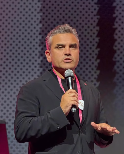 Dr. Ahmad Saad, plastisch chirurg